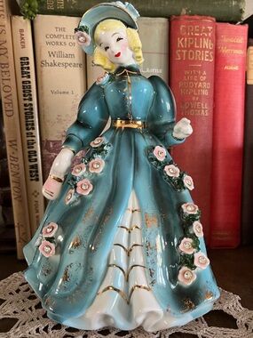 Vintage 1956 Lefton Blue Lady Figurine Flowers Rhinestones Geo Z. Lefton #10229S